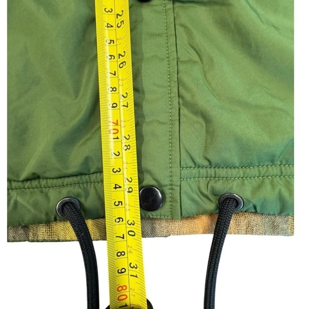 The North Face Mens Reversible Quilted Shirt Jacket Olive Green Plaid SMALL